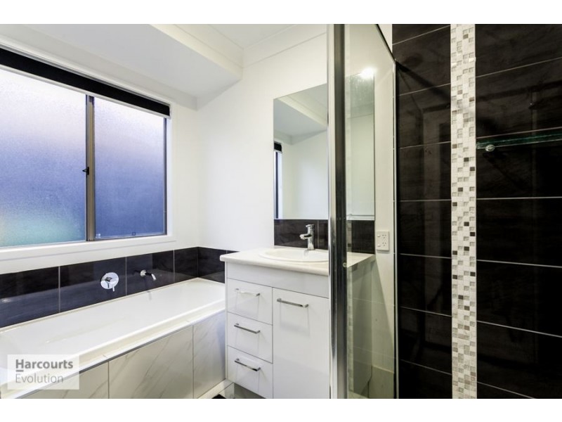 28 Santa Clara Rise, Upper Coomera QLD 4209