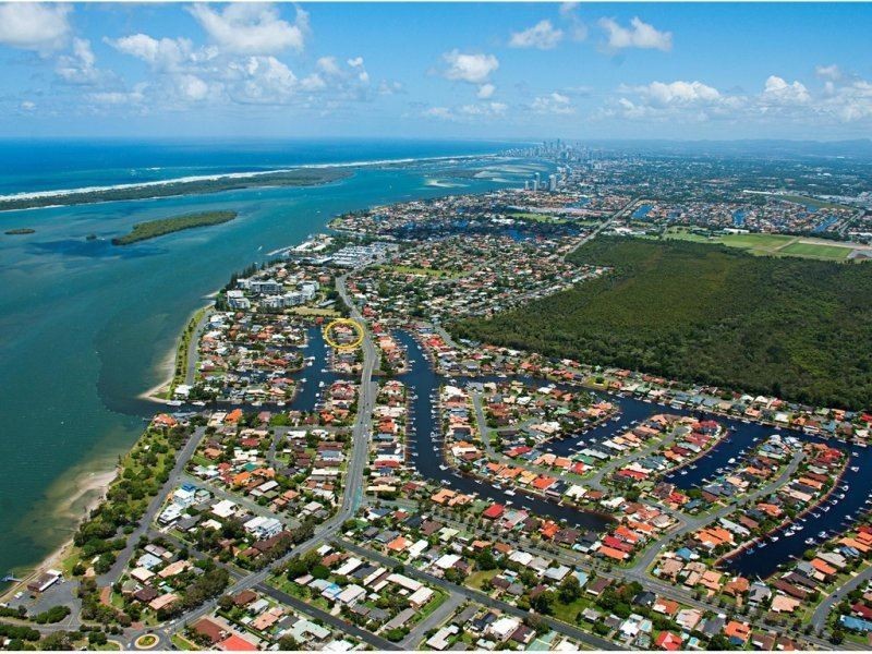 343 Bayview Street, Hollywell QLD 4216