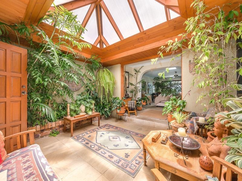 343 Bayview Street, Hollywell QLD 4216