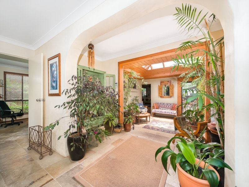 343 Bayview Street, Hollywell QLD 4216