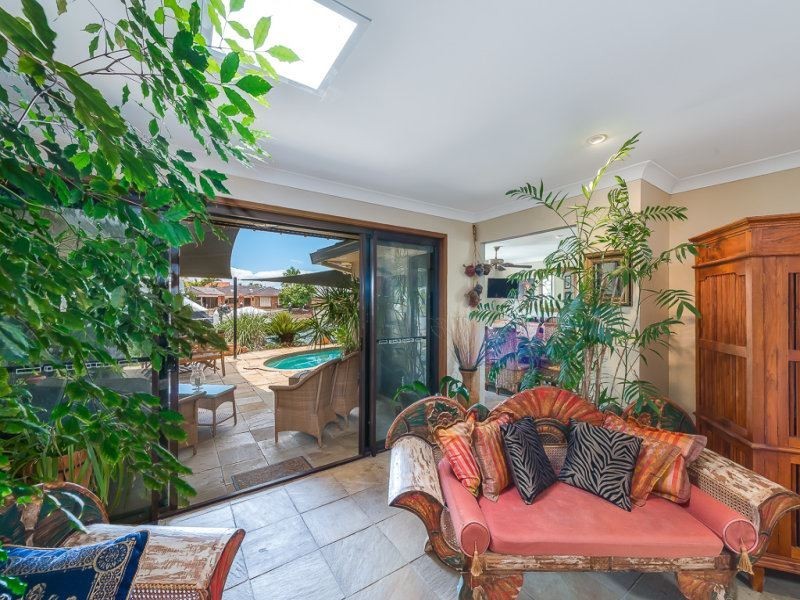 343 Bayview Street, Hollywell QLD 4216