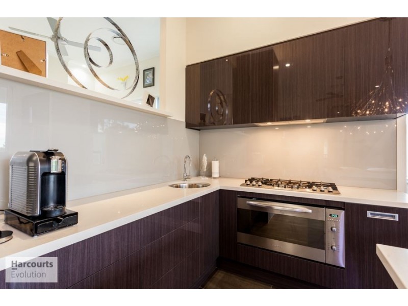 23 Diamantina Cct, Pacific Pines QLD 4211