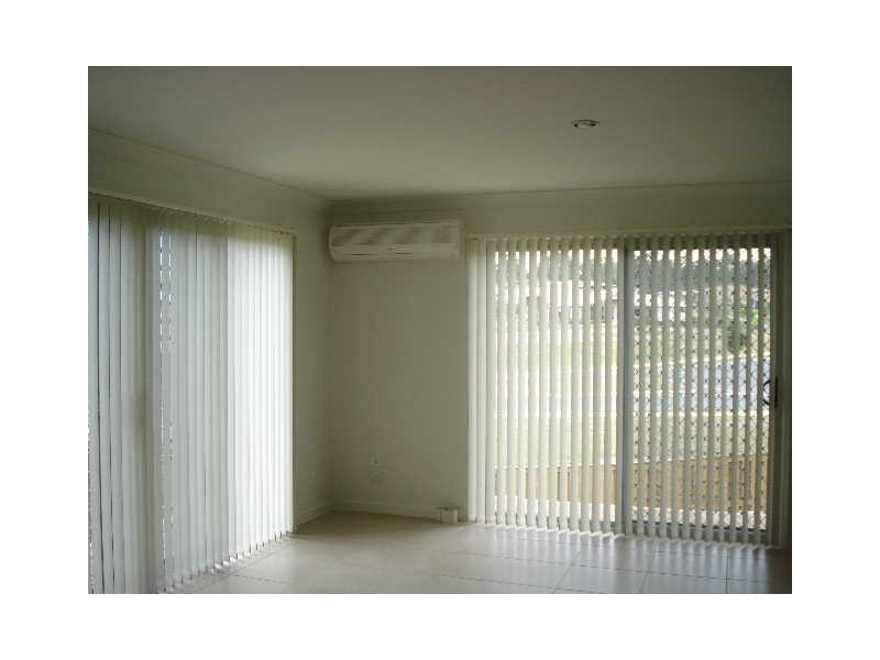 1/1 Bowley Street, Pacific Pines QLD 4211