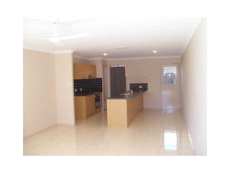 2/2 Tallon Street, Upper Coomera QLD 4209