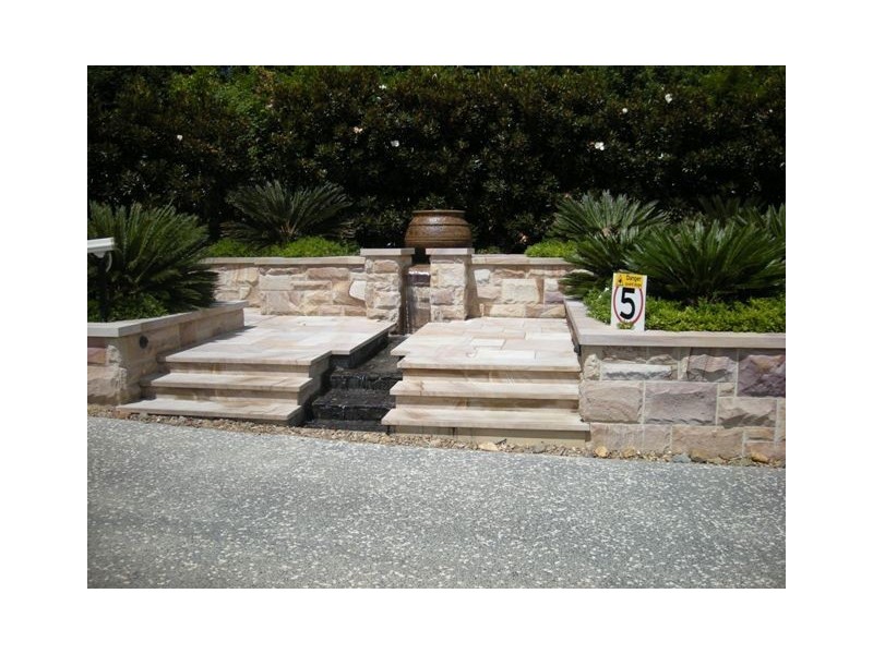 Highland Park QLD 4211