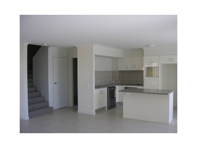 9/5 Faculty Crescent, Mudgeeraba QLD 4213