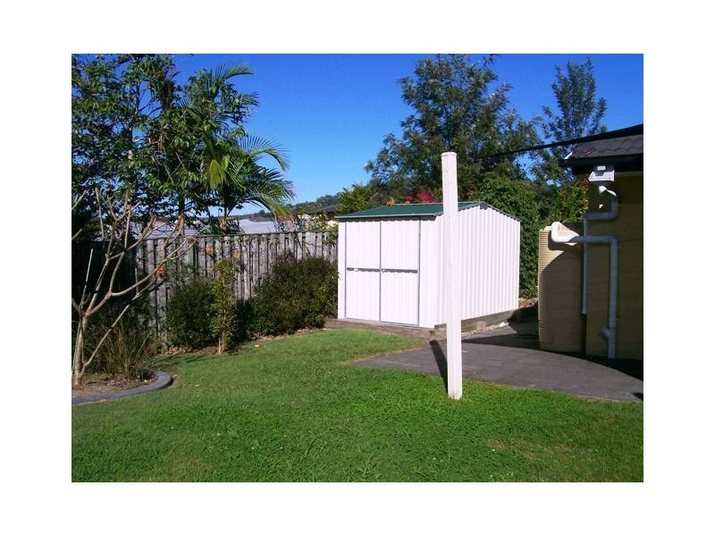 4 Mackellar Rise, Maudsland QLD 4210