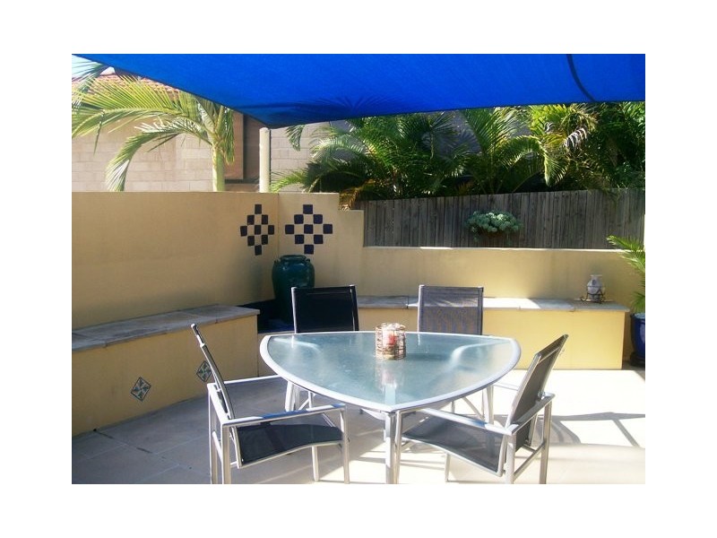 4 Moonda Court, Helensvale QLD 4212
