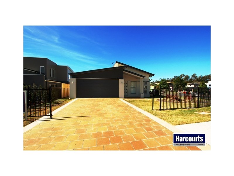 10 Twynam Mews, Pacific Pines QLD 4211