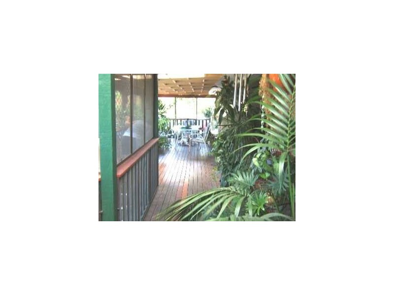12 Nowra Court, Helensvale QLD 4212