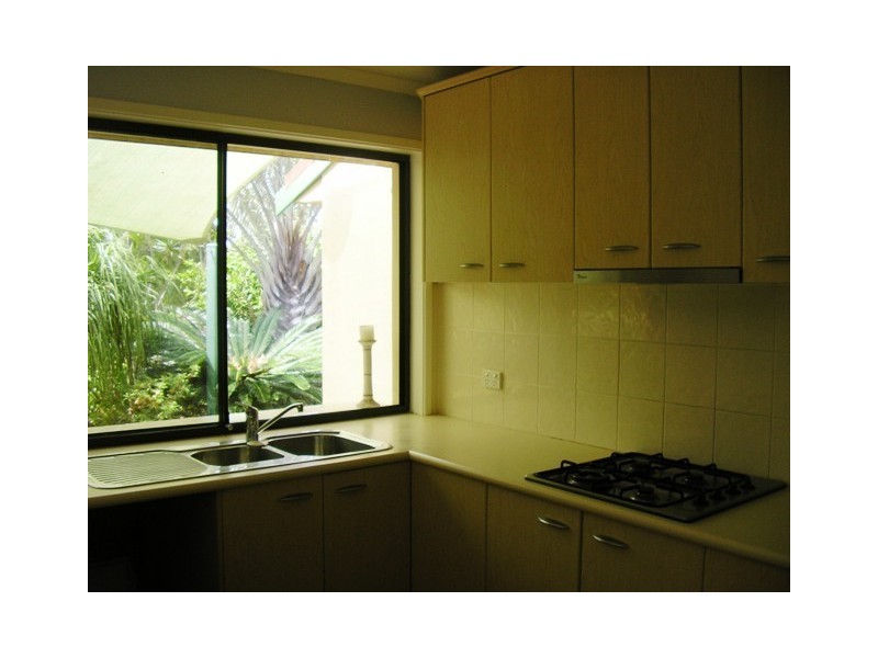 5 Bathurst Court, Helensvale QLD 4212