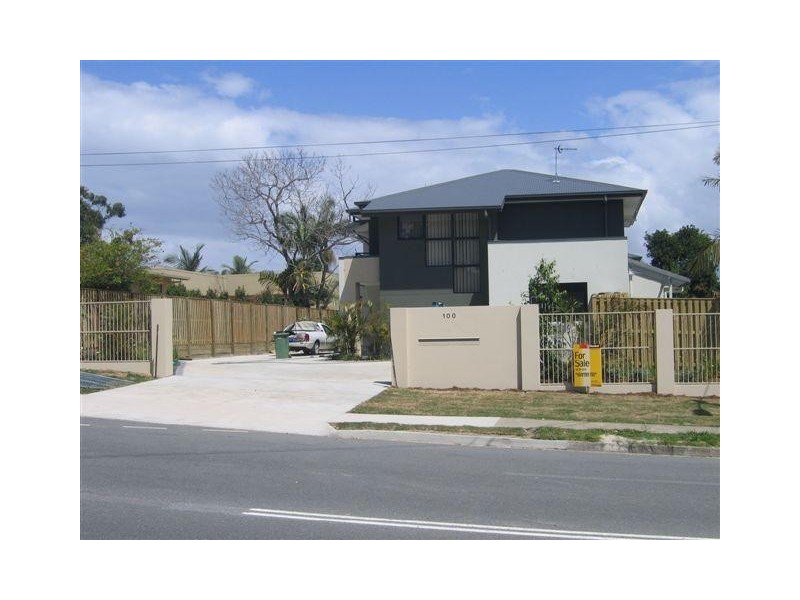 4/100 Imperial Parade, Labrador QLD 4215