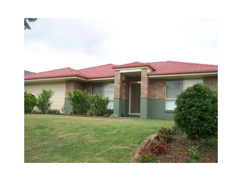 53 Cossington Circuit, Maudsland QLD 4210
