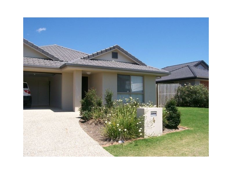 4 Temple Island Circuit, Oxenford QLD 4210