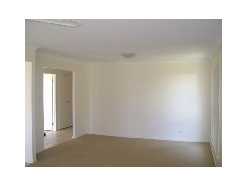 4 Temple Island Circuit, Oxenford QLD 4210