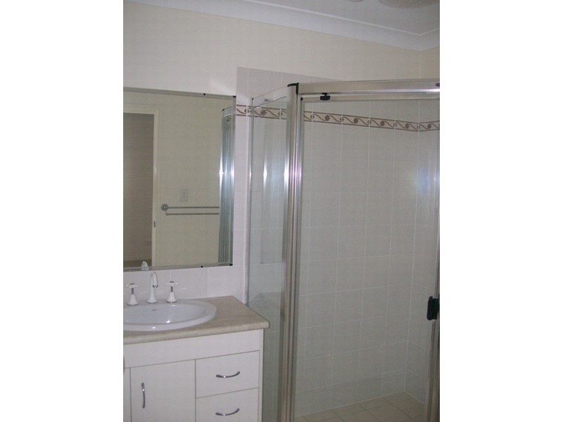 4 Temple Island Circuit, Oxenford QLD 4210