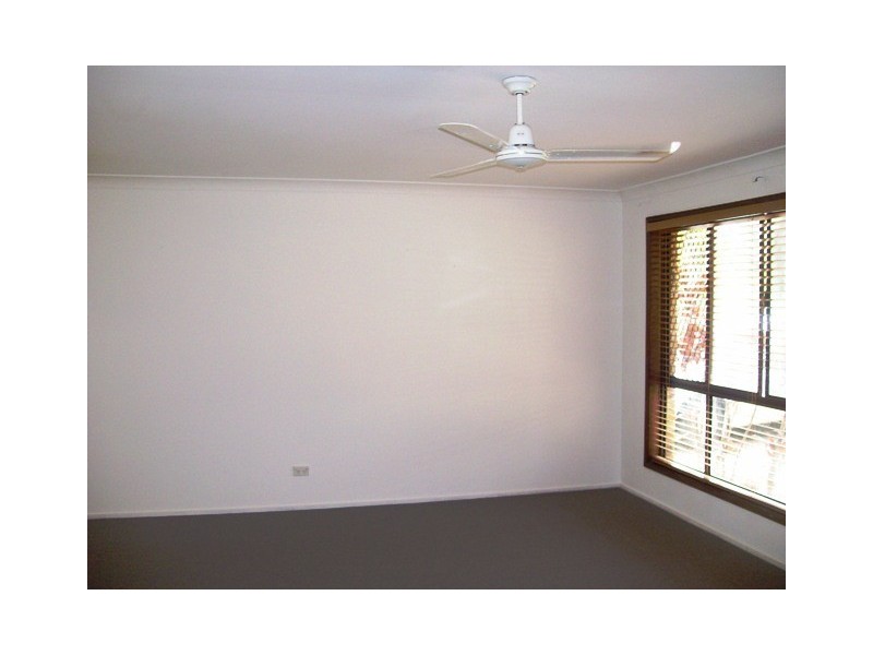 38 Camden Court, Helensvale QLD 4212