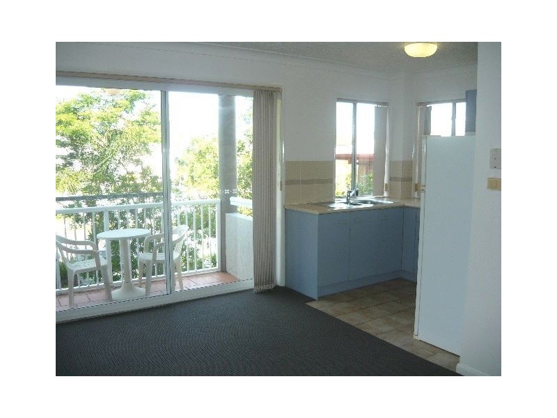 10/7 Illawong Street, Surfers Paradise QLD 4217