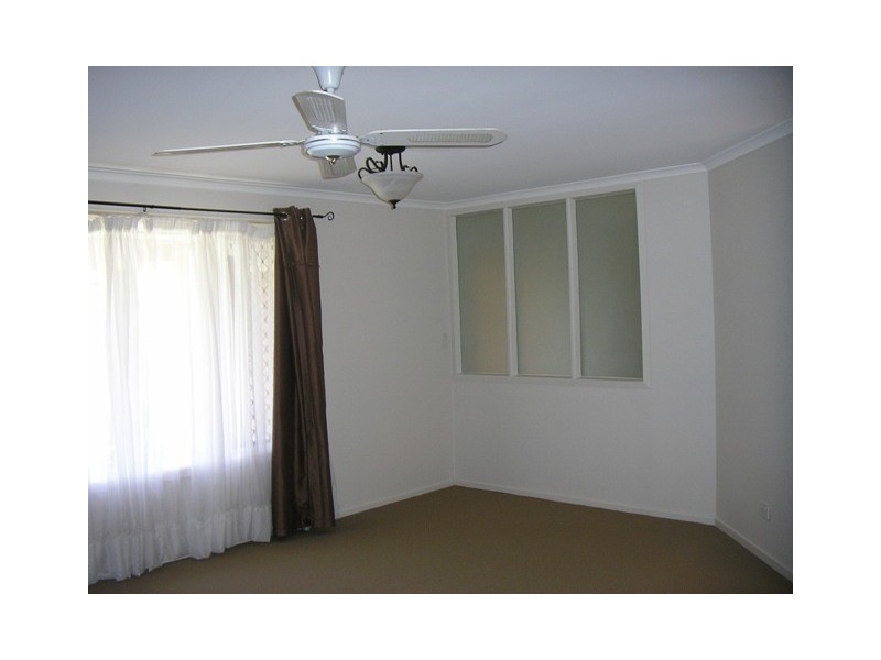 1 Artists Avenue, Oxenford QLD 4210