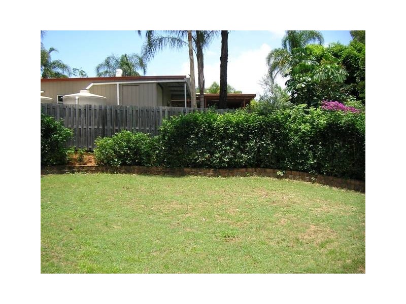 1 Artists Avenue, Oxenford QLD 4210