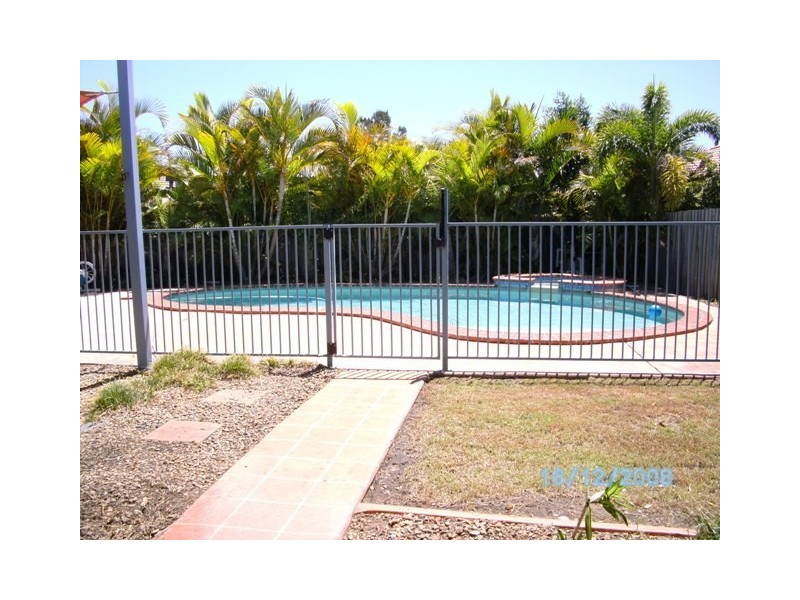 1 Corai Close, Pacific Pines QLD 4211