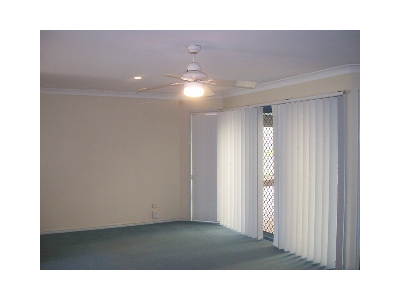 1 Corai Close, Pacific Pines QLD 4211