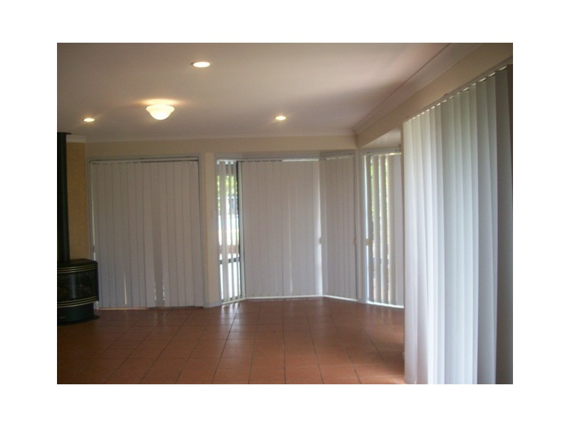 1 Corai Close, Pacific Pines QLD 4211