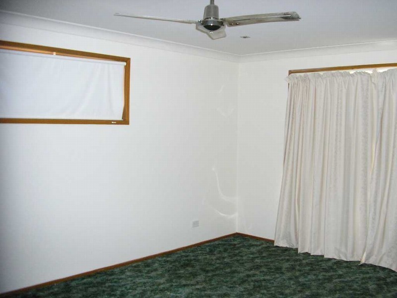 73 Discovery Drive, Helensvale QLD 4212