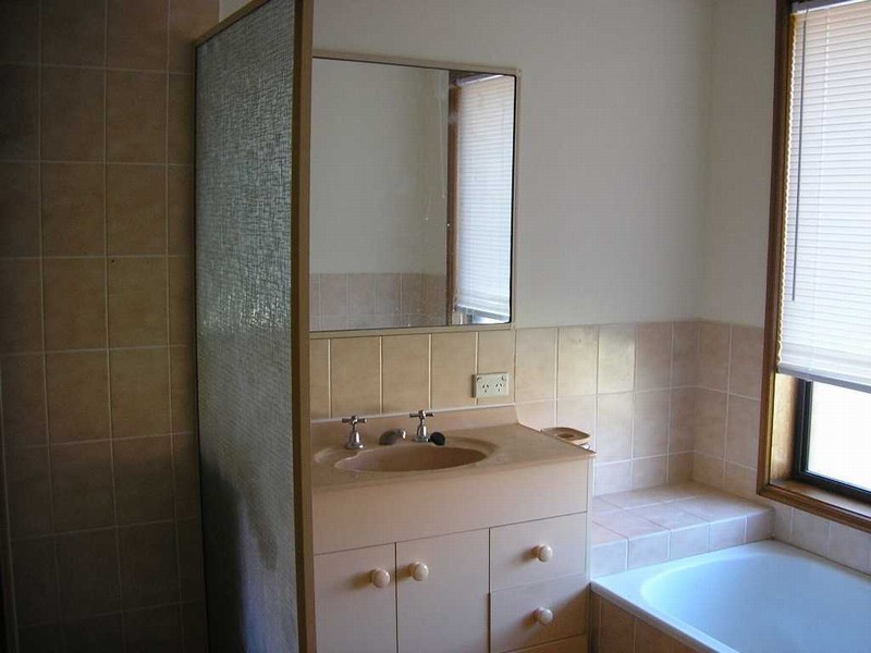 73 Discovery Drive, Helensvale QLD 4212