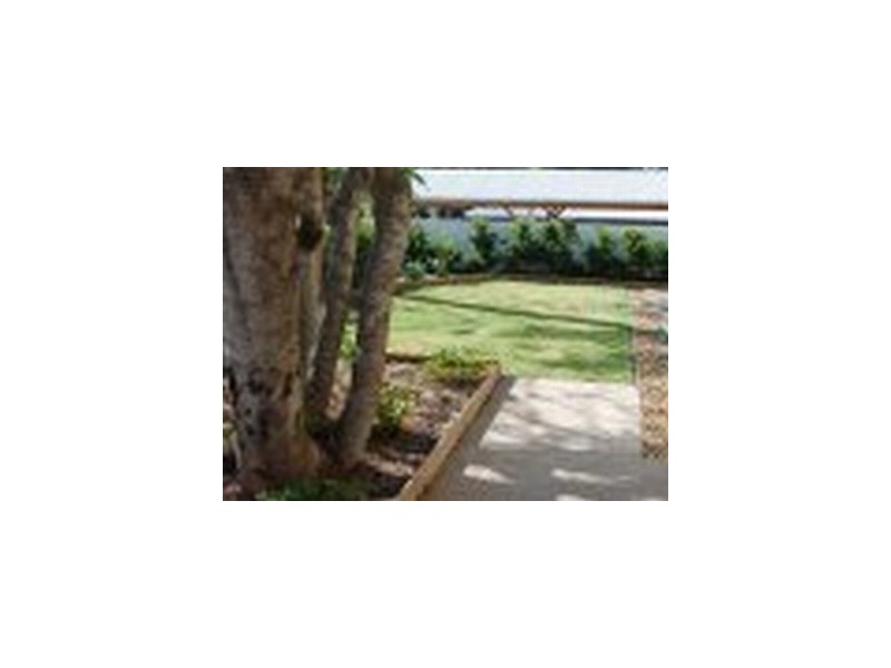 2/4-6 Locke Street, Southport QLD 4215