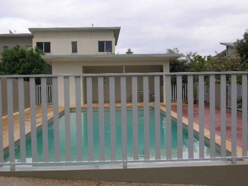 13/1 Boulton Drive, Nerang QLD 4211
