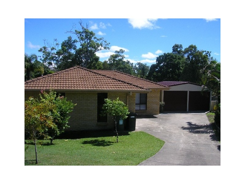 19 Renmark Court, Helensvale QLD 4212