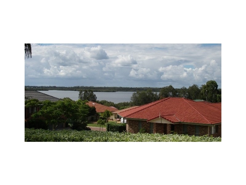 43 Gippsland Drive, Helensvale QLD 4212