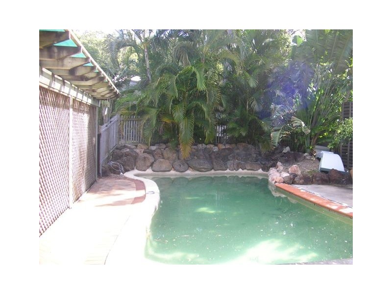 24 Bathurst Court, Helensvale QLD 4212