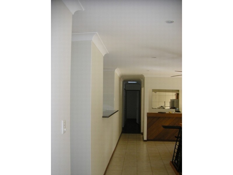 24 Bathurst Court, Helensvale QLD 4212