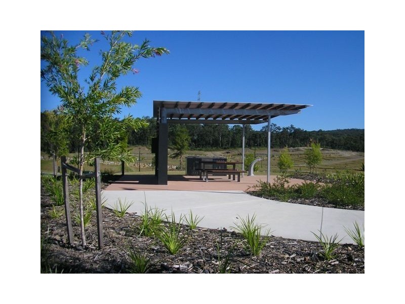 12 Kadie Court, Pacific Pines QLD 4211