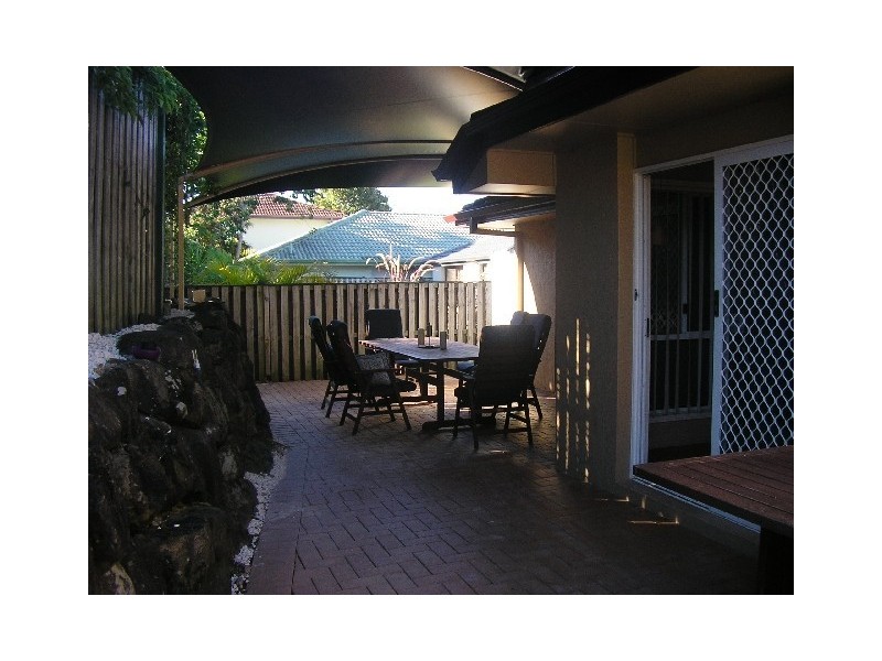 4 Royal Court, Ashmore QLD 4214