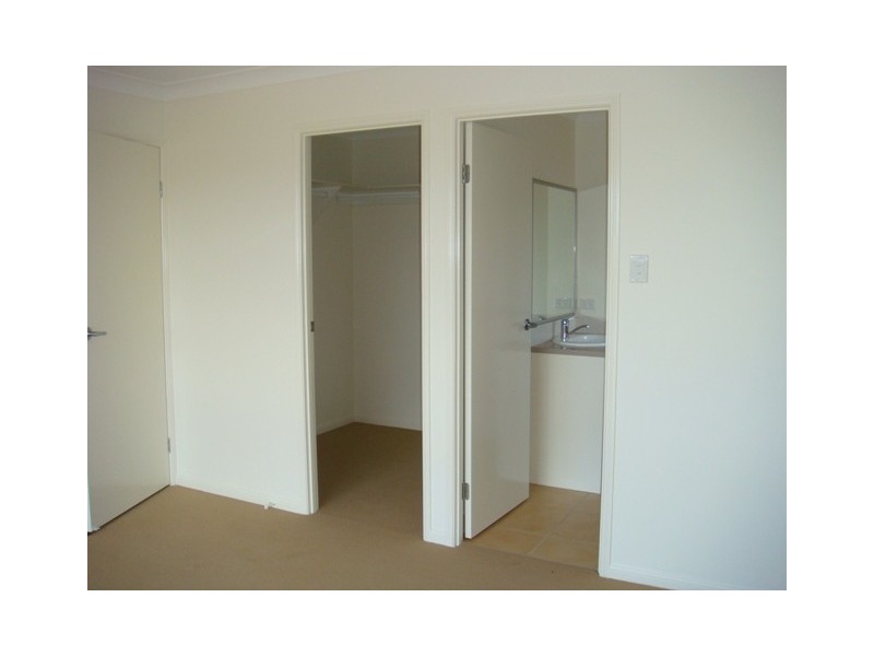 21 Kite Street, Eagleby QLD 4207