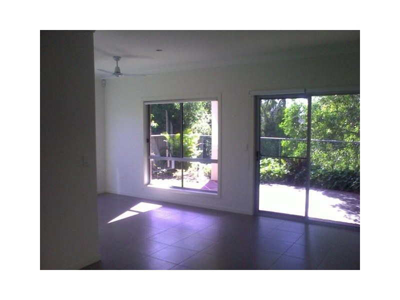 3/16-18 Geoff Wolter Drive, Molendinar QLD 4214