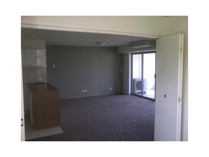 B204/12 Sir John Overall Drive, Helensvale QLD 4212