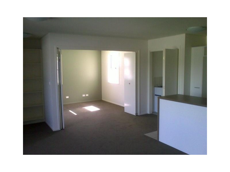 B204/12 Sir John Overall Drive, Helensvale QLD 4212