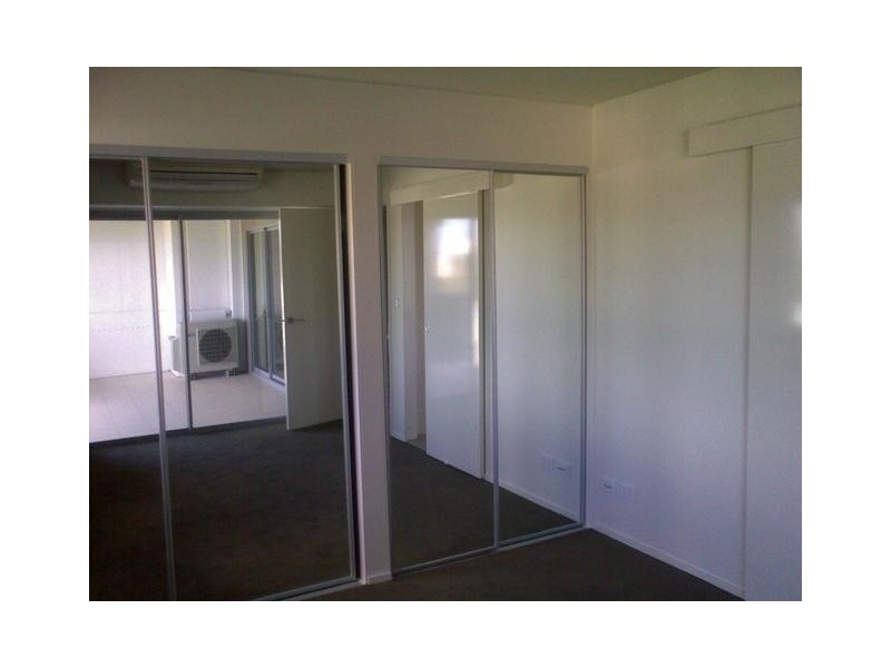 B204/12 Sir John Overall Drive, Helensvale QLD 4212