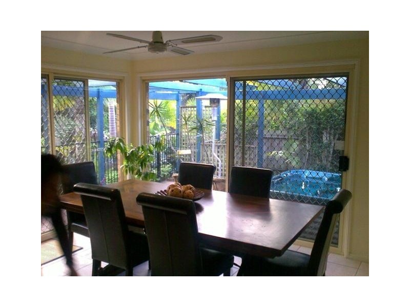 38 Cootharaba Drive, Helensvale QLD 4212