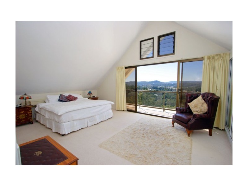 68 Primley St, Pullenvale QLD 4069