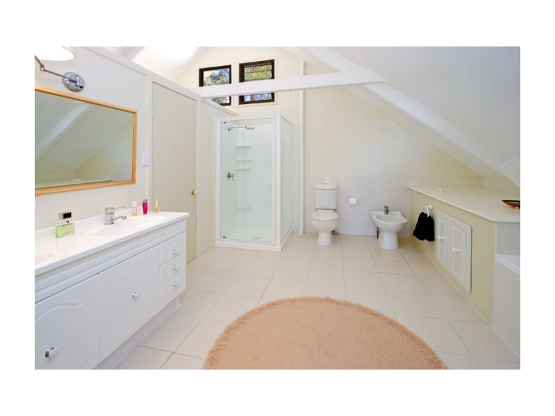 68 Primley St, Pullenvale QLD 4069