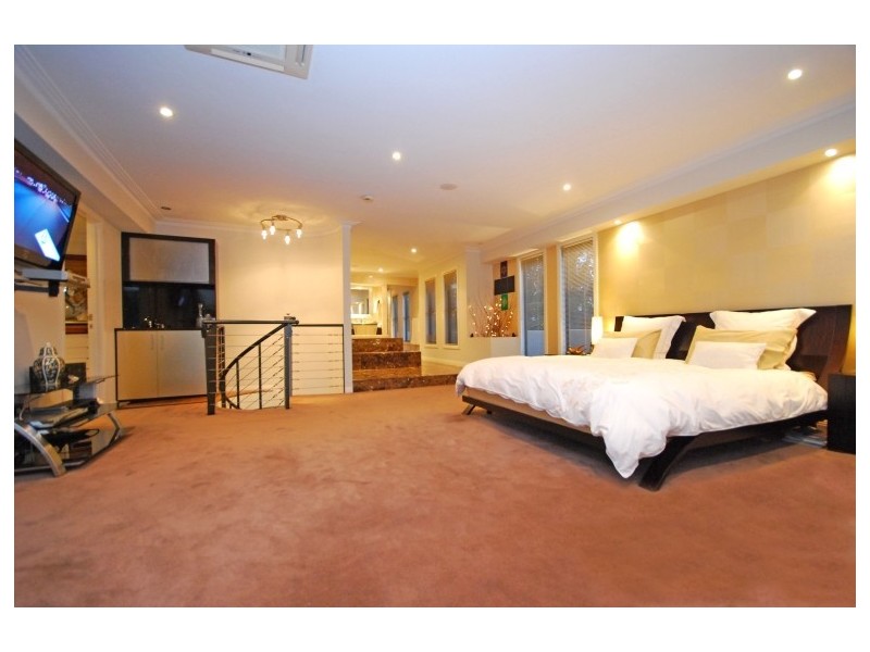 Chapel Hill QLD 4069