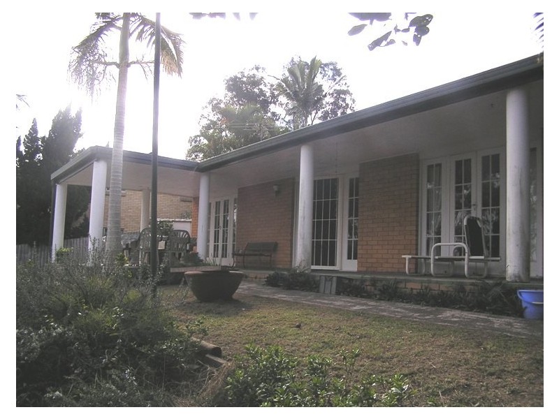 27 Marland Street, Kenmore QLD 4069