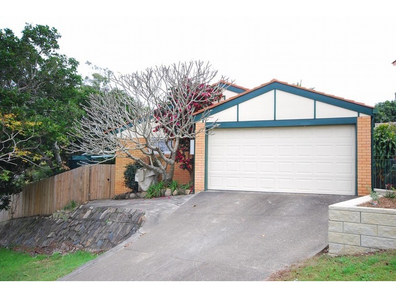 27 Marland Street, Kenmore QLD 4069
