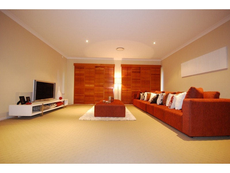 91 Airlie Rd, Pullenvale QLD 4069