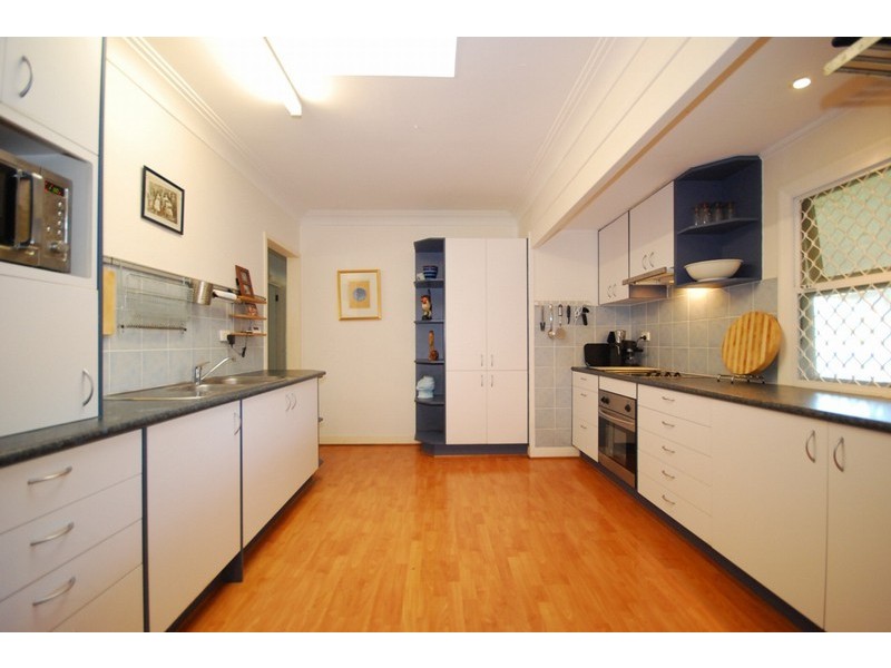 41 Almay, Kenmore QLD 4069